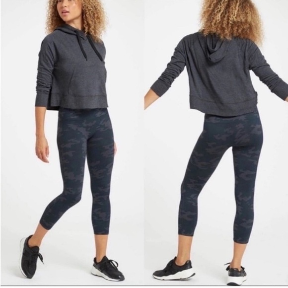 Spanx Camo Print Leggings Medium - Picture 1 of 4